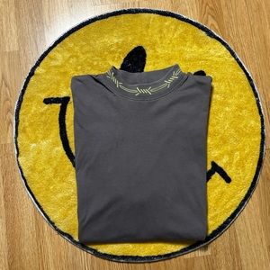 urban outfitters barb wire neck grey shirt
